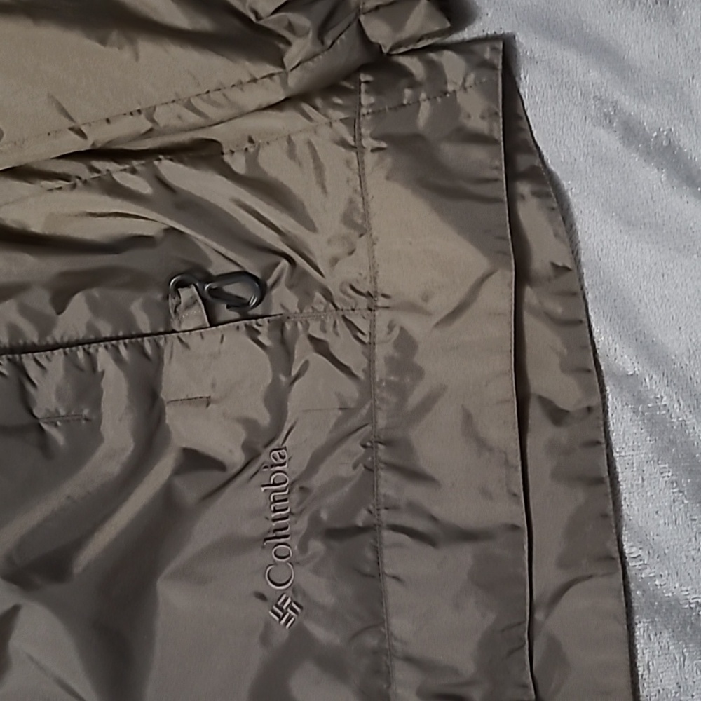 Columbia Packable Jacket - Picture 2 of 6